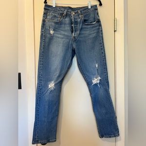 Levi’s 501 ankle high rise size 28